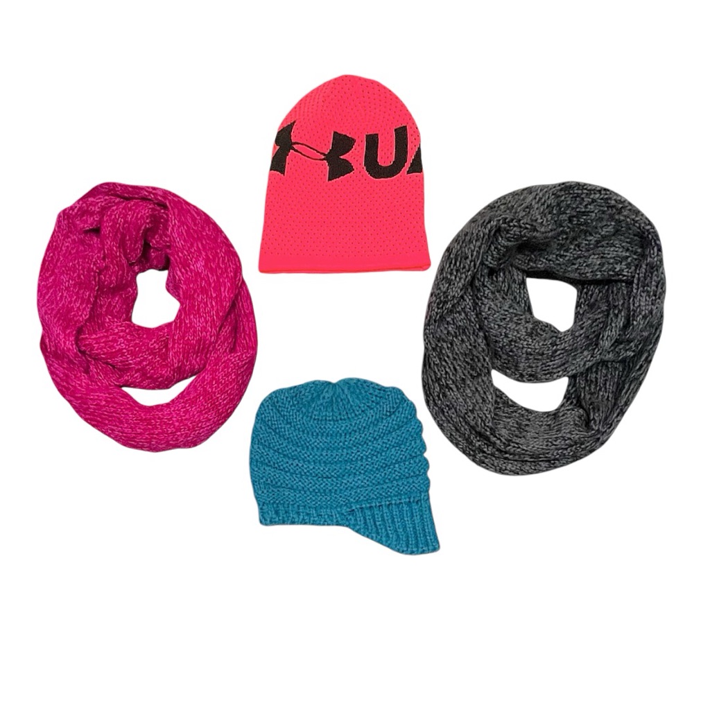 Scarves And Hats  Lot Of 4